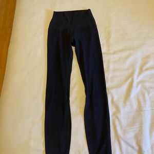 Black Lululemon 28 inch Align Legging